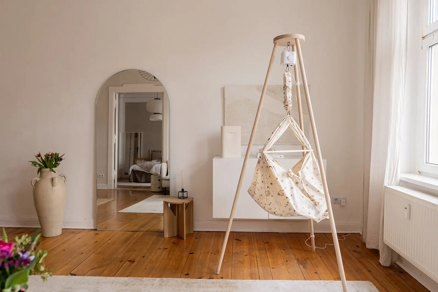 The Baby Hammock  with motor and frame for your baby